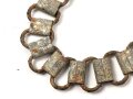Tragekette für einen Ringkragen aus der Zeit des 2. Weltkrieg. Eisen, ungereinigt. Passend für zum Beispiel Feldgendarmerie, Bahnhofswache usw. Gesamtlänge 59cm