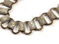 Tragekette für einen Ringkragen aus der Zeit des 2. Weltkrieg. Eisen, ungereinigt. Passend für zum Beispiel Feldgendarmerie, Bahnhofswache usw. Gesamtlänge 60cm