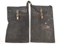 Wehrmacht, Beutel für Gewehrgranaten . Dunkelblaues, ungebrauchtes Stück mit  Lagerspuren, ungereinigt