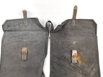 Wehrmacht, Beutel für Gewehrgranaten . Dunkelblaues, ungebrauchtes Stück mit  Lagerspuren, ungereinigt