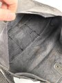 Wehrmacht, Beutel für Gewehrgranaten . Dunkelblaues, ungebrauchtes Stück mit  Lagerspuren, ungereinigt