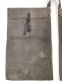 Wehrmacht, Beutel für Gewehrgranaten . Graue Ausführung datiert 1942, ungebrauchtes Stück mit  Lagerspuren, ungereinigt