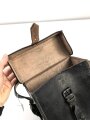 Lederne Tasche Wehrmacht datiert 1936. Kann ich leider nicht zuordnen