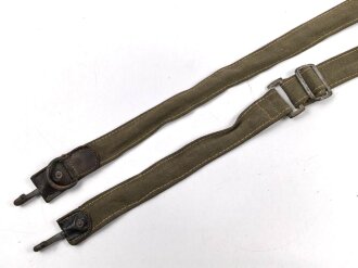 Trageriemen für den Brotbeutel der Helferinnen in der Wehrmacht.  Getragenes Stück