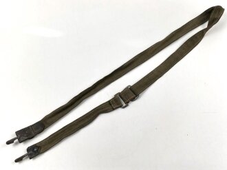 Trageriemen für den Brotbeutel der Helferinnen in der Wehrmacht.  Getragenes Stück