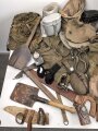Gewaltiges Konvolut Ausrüstungsgegenstände. Meist Wehrmacht, alles mehr oder weniger defekt. Insgesamt etwa 15kg