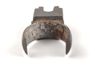 Teil einer Zielfernrohr Montage. Innendurchmesser knapp 22,7 mm, ohne Bezeichnung, Alter und Herkunft unbekannt