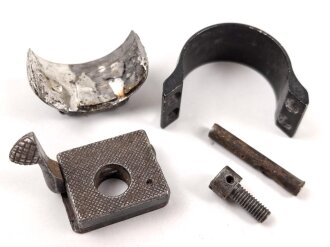 Konvolut Teile für Zielfernrohr Montagen. Alter und Herkunft unbekannt