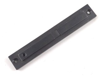 Montageschiene für ein Zielfernrohr. 22 x 135mm, Alter und Herkunft unbekannt