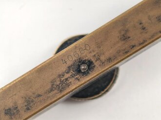 Kleiner Entfernungsmesser von Leitz Wetzlar, wohl als Zubehör für eine Kamera ?