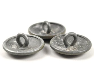 Kriegsmarine, 3 x Knopf für eine Feldbluse der Küstenartillerie , je 21mm