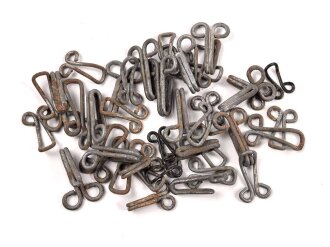 Konvolut Kragenhaken für Mantel und Feldblusen