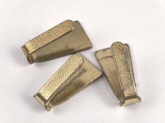 Koppelhaken ( Seiten- oder Rückenhaken ) für eine Parteibluse, vergoldet, sie erhalten ein ( 1 ) Stück