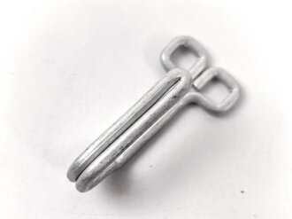 Koppelhaken für eine Feldbluse der Wehrmacht. Aluminium