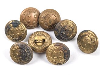 Neuseeland, 8 Knöpfe " New Zealand Forces"...