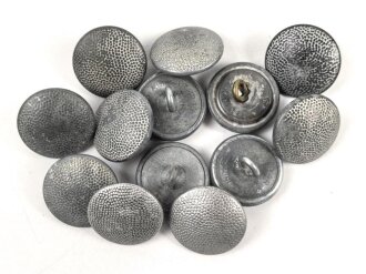 13 x Knopf für eine Feldbluse der Wehrmacht. Durchmesser je 21mm,