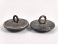 2 x Knopf für eine Feldbluse der Wehrmacht. Durchmesser 20mm, Originallack