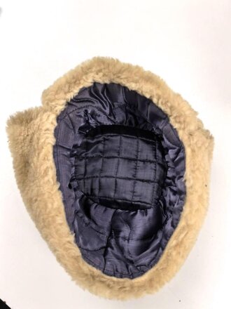 Russland, Winterpelzmütze in gutem Zustand, Kopfgrösse gemessen 58
