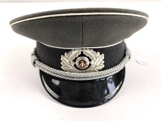 Nationale Volksarmee NVA der DDR, Schirmmütze für einen Offizier der Landstreitkräfte, Kopfgrösse 56, Hergestellt 1978