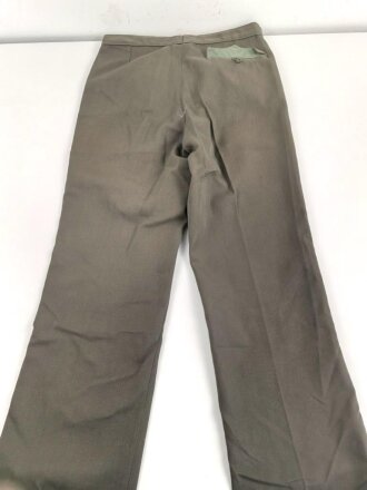 Nationale Volksarmee NVA der DDR, Jacke und Hose für einen Offizier der Landstreitkräfte, Hergestellt 1970, Getragen