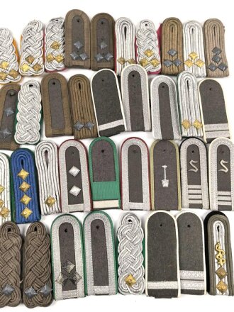 Nationale Volksarmee der DDR, Konvolut einzelne Schulterstücke