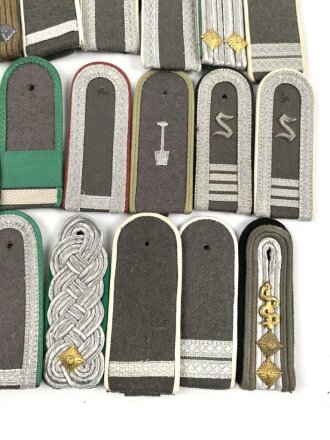 Nationale Volksarmee der DDR, Konvolut einzelne Schulterstücke