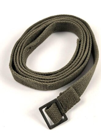 Bundeswehr, Trageriemen für die Gasmaskendose alter Art, die Niete fehlt