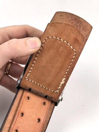 Bundeswehr Koppel mit Schloss. Wohl ungetragenes Stück, Gesamtlänge 102cm