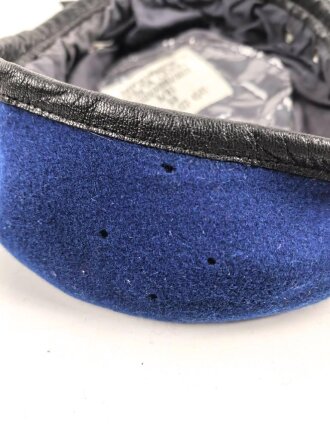 Bundeswehr, Barett blau, Kopfgrösse 59, datiert...