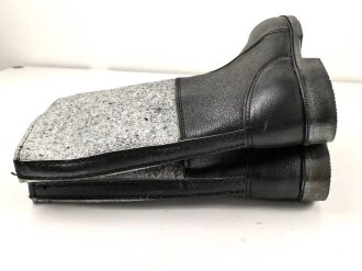 Nationale Volksarmee der DDR, paar Winterstiefel für Mannschaften. Ungetragen, NVA Größe 29 = US 9,5 = EU 43,5