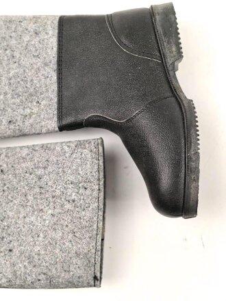 Nationale Volksarmee der DDR, paar Winterstiefel für Mannschaften. Ungetragen, NVA Größe 29 = US 9,5 = EU 43,5