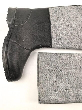 Nationale Volksarmee der DDR, paar Winterstiefel für Mannschaften. Ungetragen, NVA Größe 29 = US 9,5 = EU 43,5