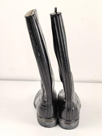 Nationale Volksarmee der DDR, paar Stiefel für Offiziere. Ungetragen, NVA Größe 29 1/ 2 = US 10 = EU 44