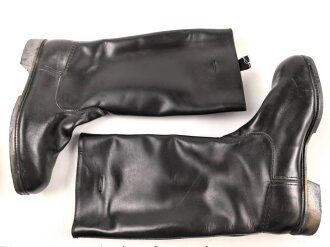 Nationale Volksarmee der DDR, paar Stiefel für Offiziere. Ungetragen,  Ungetragen, NVA Größe 29 = US 9,5 = EU 43,5. Einige Farbflecken ?