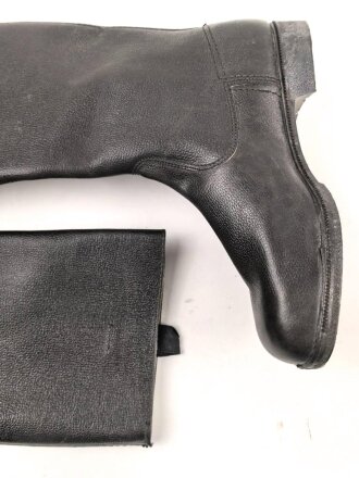 Nationale Volksarmee der DDR, paar Stiefel für Mannschaften. Ungetragen, NVA Größe 29 1/ 2 = US 10 = EU 44