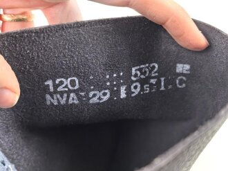 Nationale Volksarmee der DDR, paar Stiefel für Mannschaften. Ungetragen, NVA Größe 29 = US 9,5 = EU 43,5
