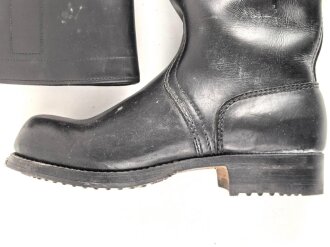 Bundeswehr, Paar Kampfstiefel Modell 1957, getragenes Paar, Sohlenlänge 28,5cm, ungereinigt