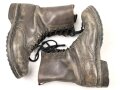 Bundeswehr, Paar Kampfstiefel Modell 1971. Sohlenlänge 32cm. Getragenes, ungereinigtes Paar, nicht geschwärzt