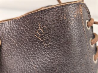 Schweden, Paar Armeestiefel datiert 1941. Ungereinigt, Sohlenlänge 30cm