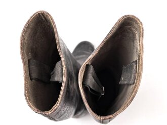 Paar Stiefel für weibliches Personal der Wehrmacht ( Helferinnen und RAD w. ) Getragenes, ungereinigtes Paar, Sohlenlänge 25cm