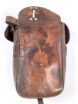 Satteltasche Wehrmacht. datiert 1941, verzogen, angetrocknet