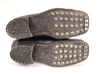 Paar Skischuhe aus Hitlerjugend Nachlass. Sicherlich privat beschafft, getragenes Paar, Sohlenlänge 27cm