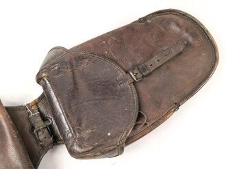 1. Weltkrieg , Paar Satteltaschen, Gebraucht, Leder weich, datiert 1916 oder 18. Ungereinigt.