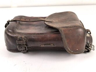 Satteltasche  Wehrmacht. Gebraucht, unvollständig, Leder angetrocknet