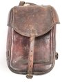 Satteltasche  Wehrmacht. Gebraucht, unvollständig, Leder angetrocknet