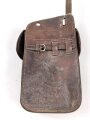 Kaiserreich und 1. Weltkrieg,  Satteltasche für Offiziere, Leder angetrocknet, ungereinigtes Stück