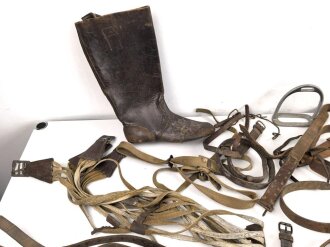 Gewaltiges Konvolut Ersatzteile und verbastelte Taschen. Alles mehr oder weniger defekt.