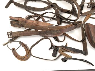 Gewaltiges Konvolut Ersatzteile und verbastelte Taschen. Alles mehr oder weniger defekt.