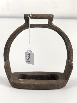 Einzelner Steigbügel , Alter und Herkunft unbekannt.