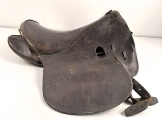 Frankreich 1. Weltkrieg, Sattel " Chesaud Paris 1914" Leder weich., ungereinigtes Stück
